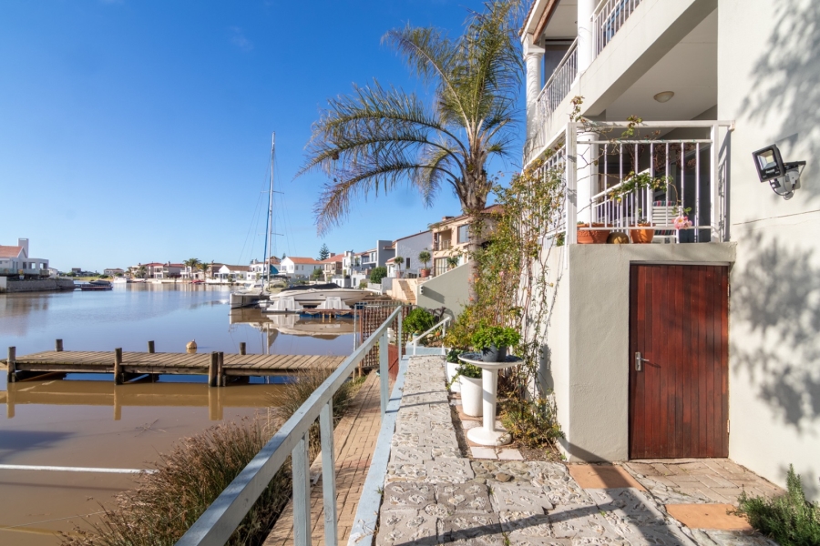 3 Bedroom Property for Sale in Laaiplek Western Cape